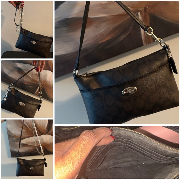 Coach Black Signature Crossbody Wristlet - Picture 6 of 6